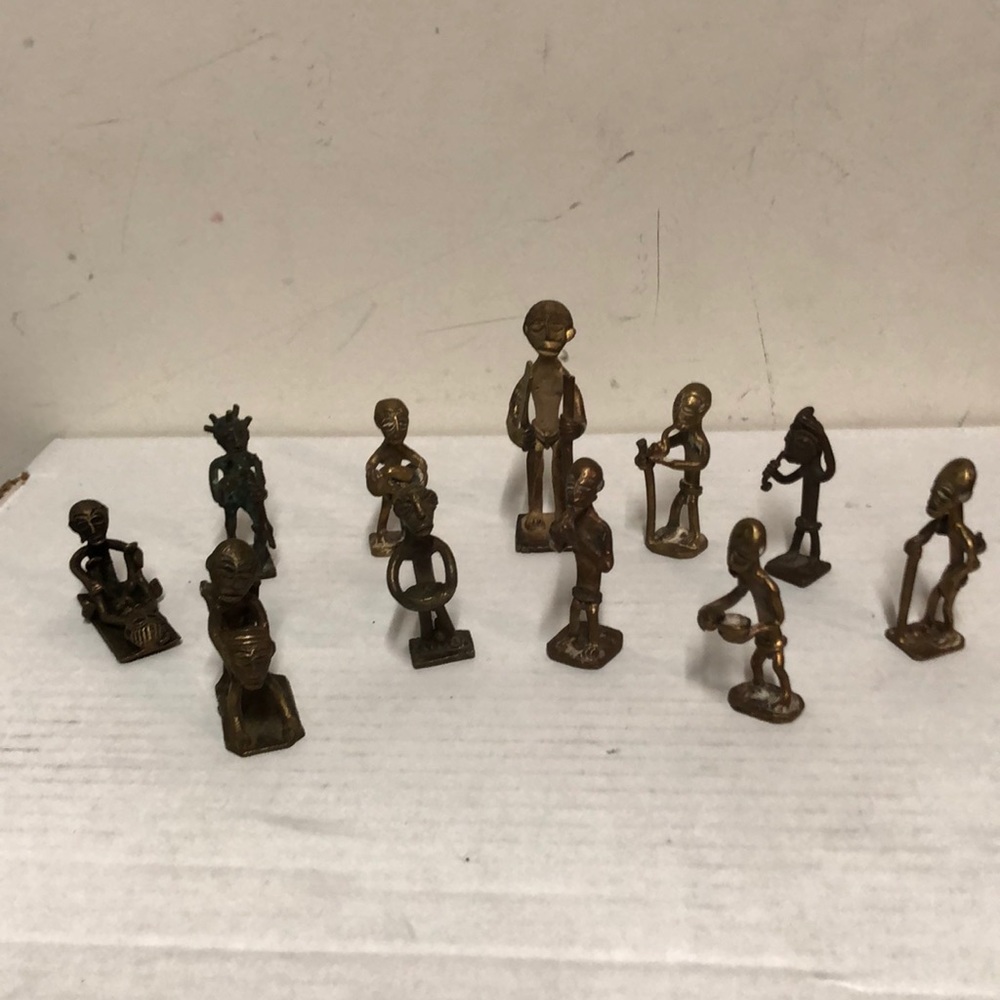 Collection mini African tribal figurines